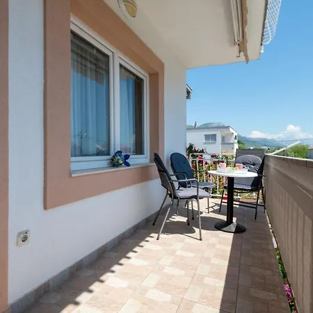 Apartment Vranjes